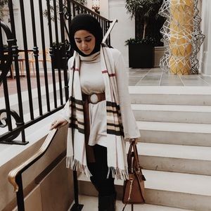 Meet your Posher, Hadeel